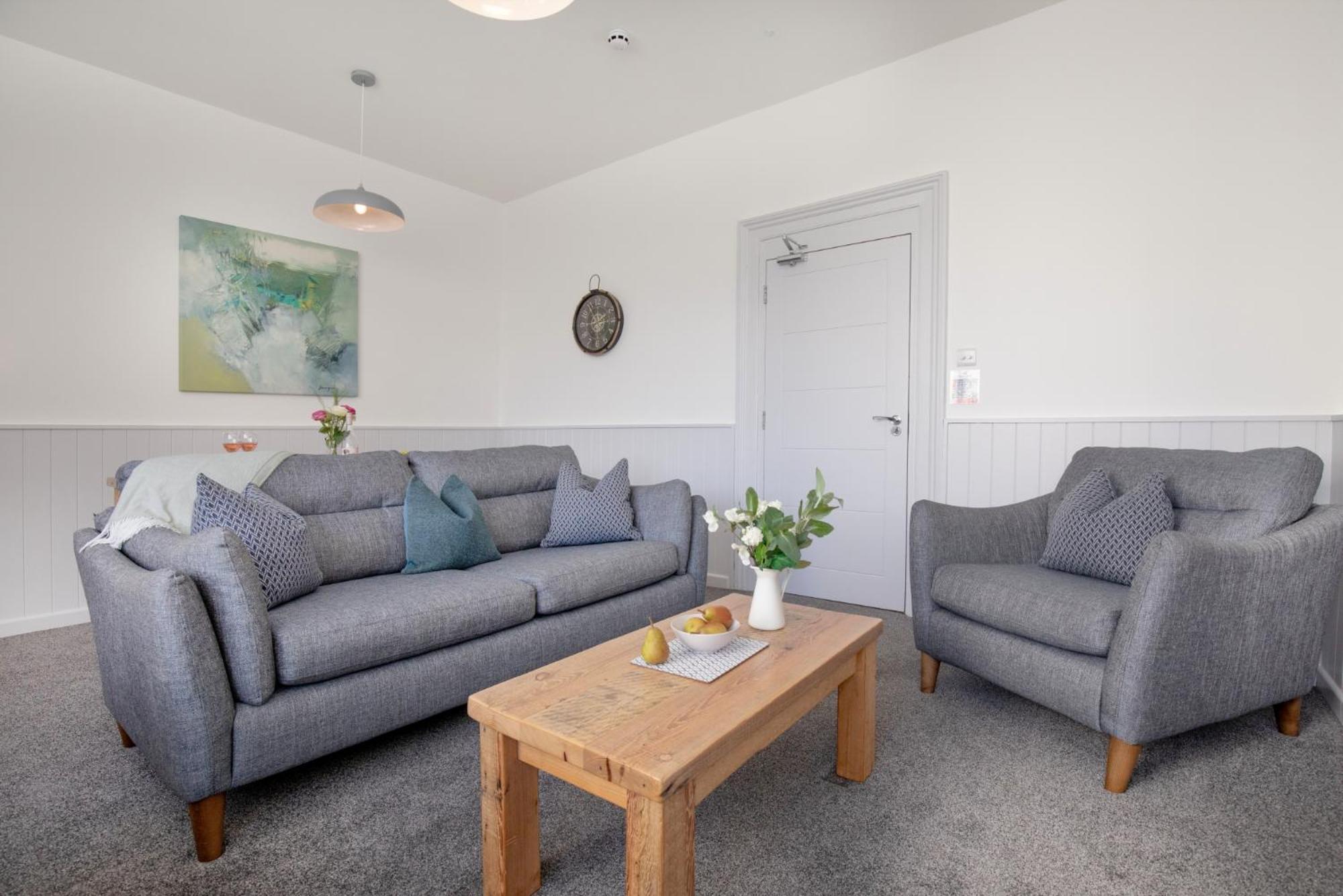 Sunnybeach Holiday Apartments Пейнтън Екстериор снимка