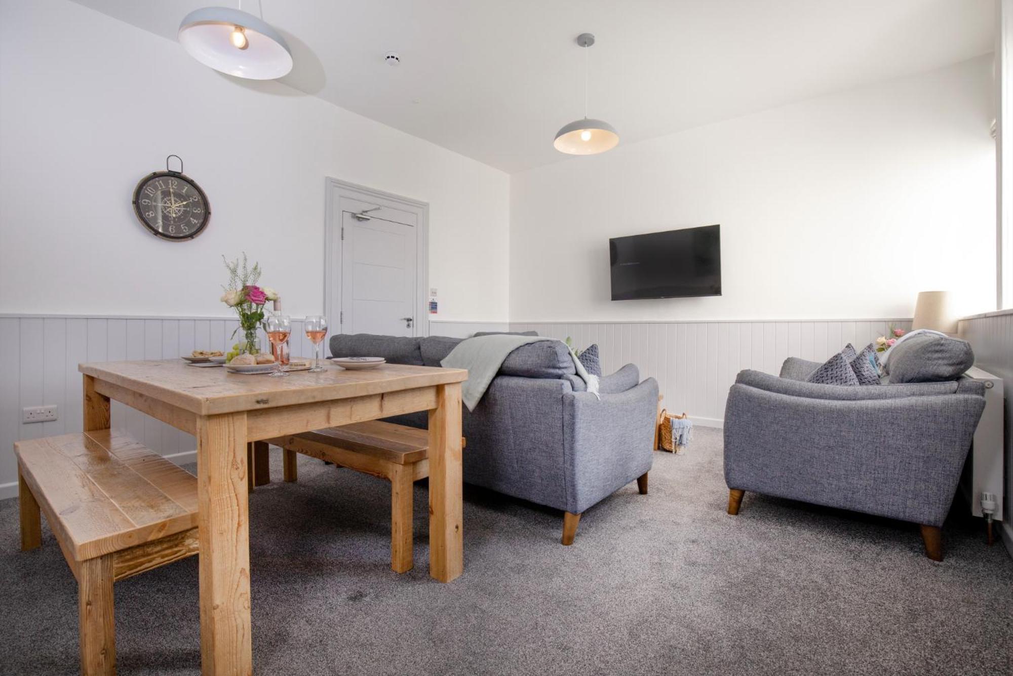 Sunnybeach Holiday Apartments Пейнтън Екстериор снимка