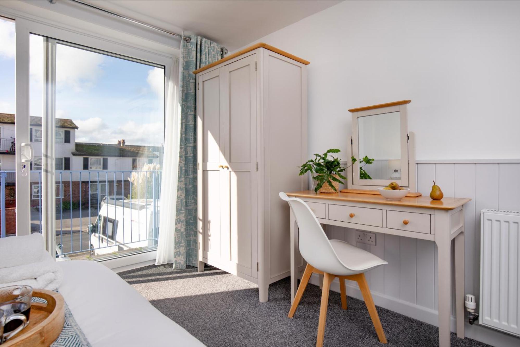 Sunnybeach Holiday Apartments Пейнтън Екстериор снимка