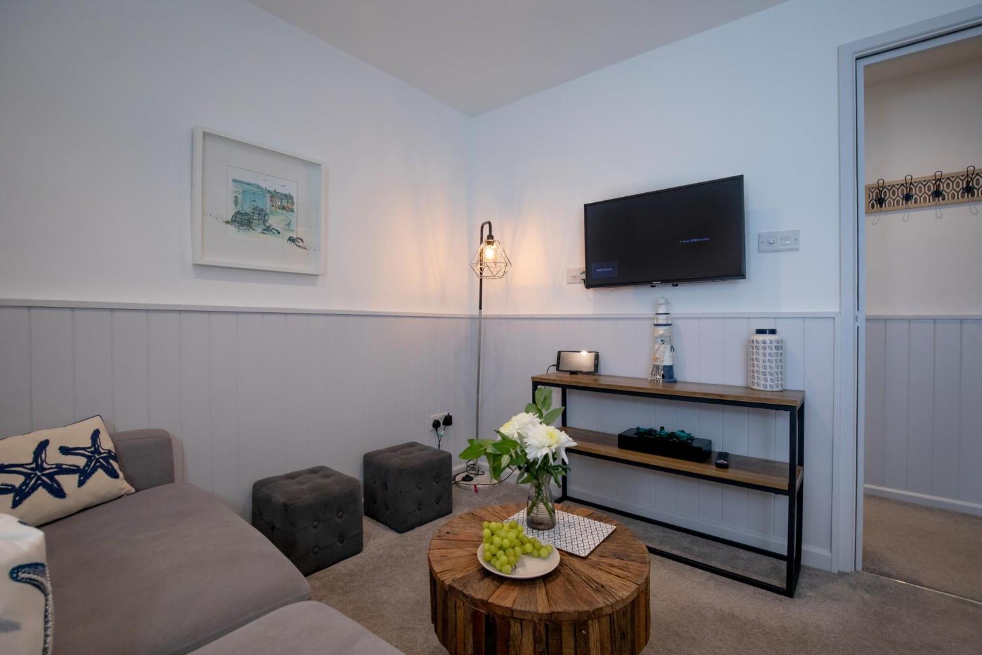 Sunnybeach Holiday Apartments Пейнтън Екстериор снимка
