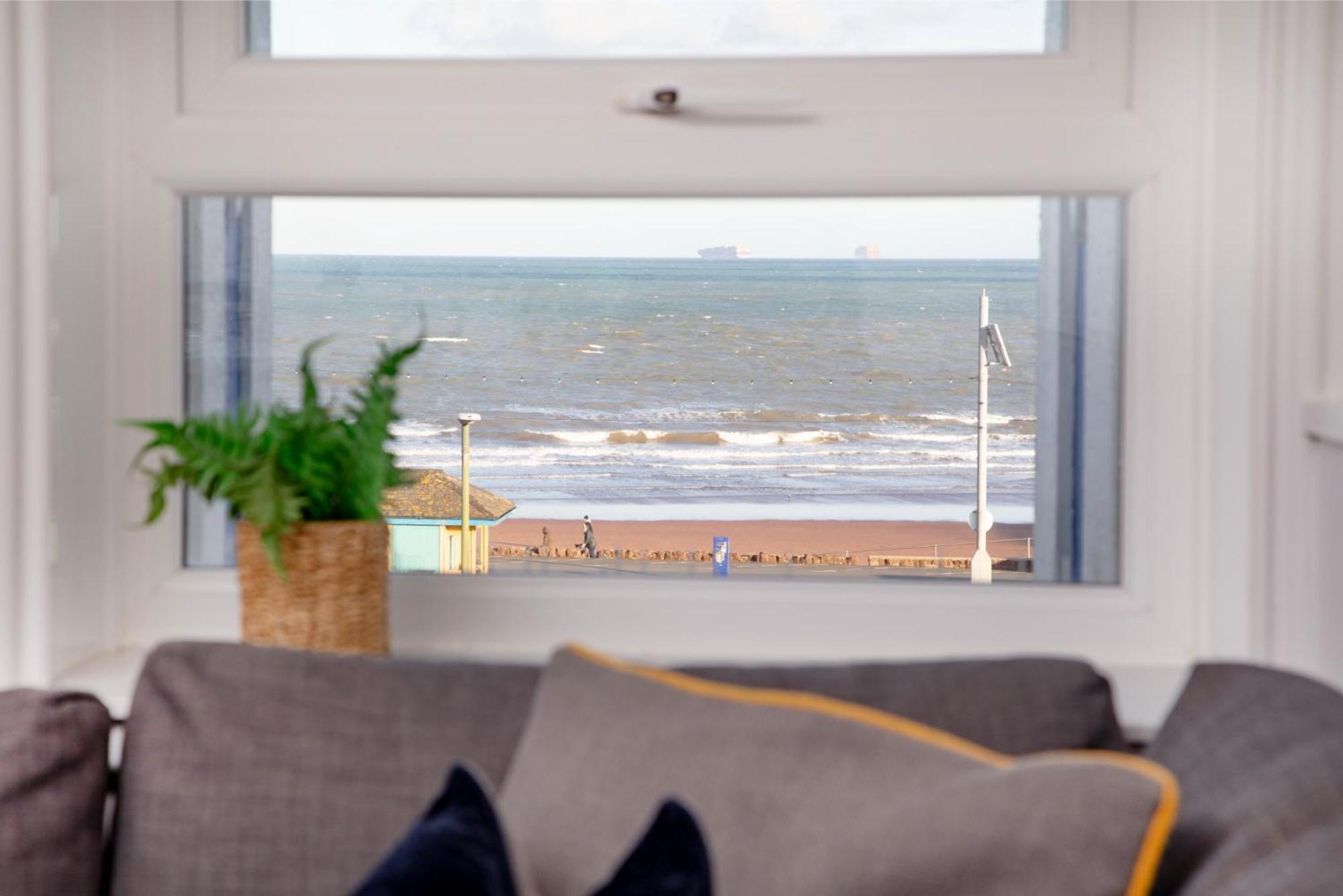Sunnybeach Holiday Apartments Пейнтън Екстериор снимка